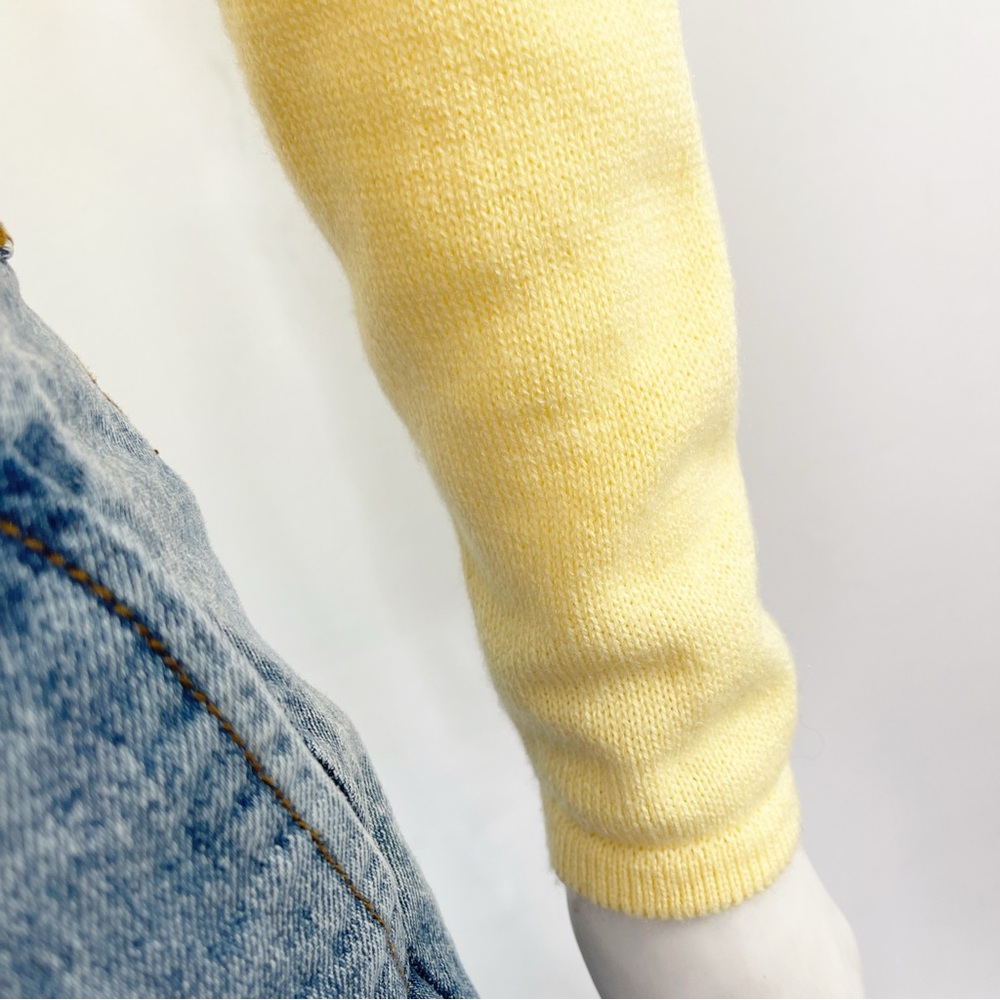 Brandy Melville Yellow Long Sleeve Cropped Knit Sweater - Picture 4 of 10